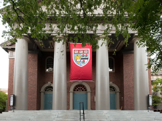 harvard_memorial_church_west-facing_doors.jpg